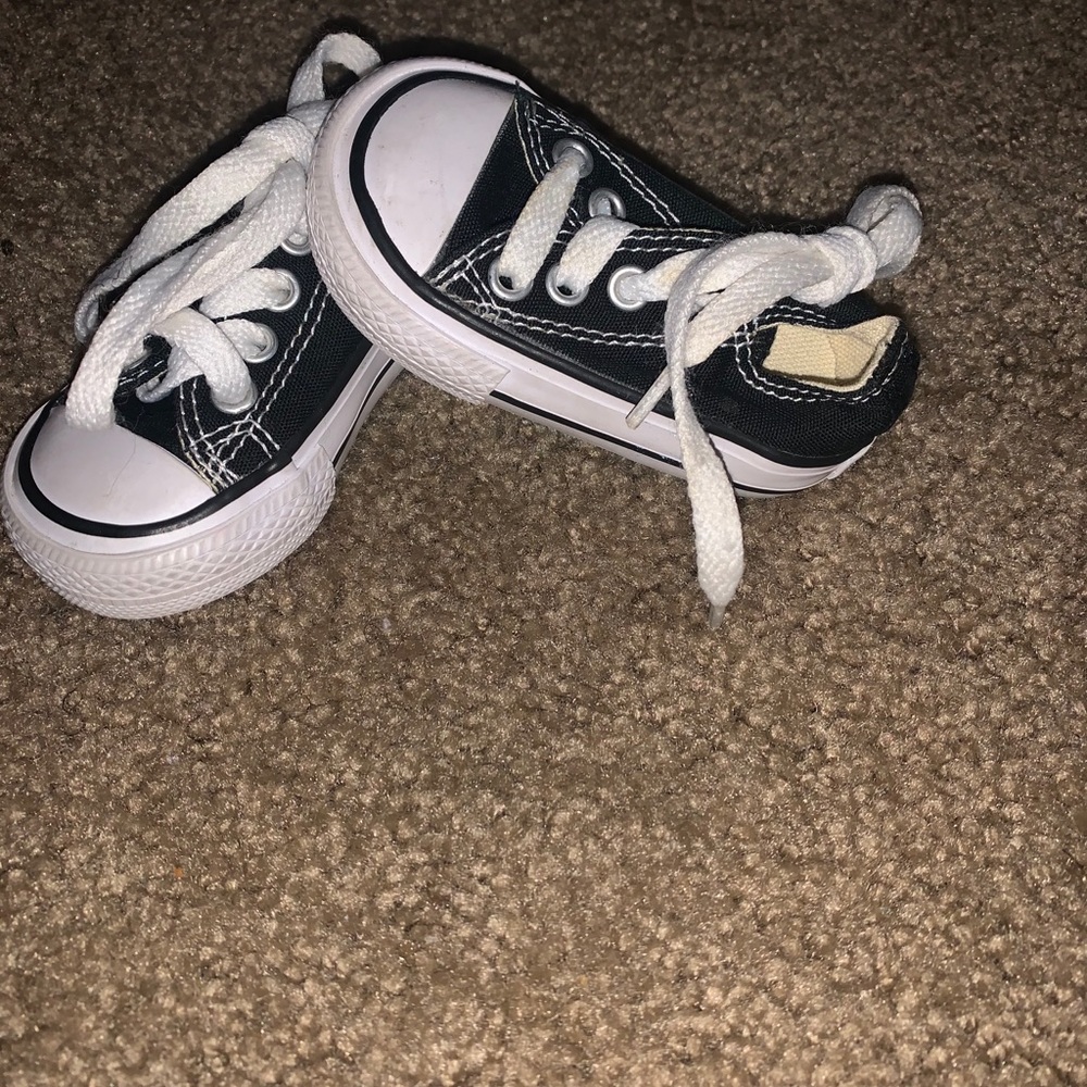 Black converse Toddler